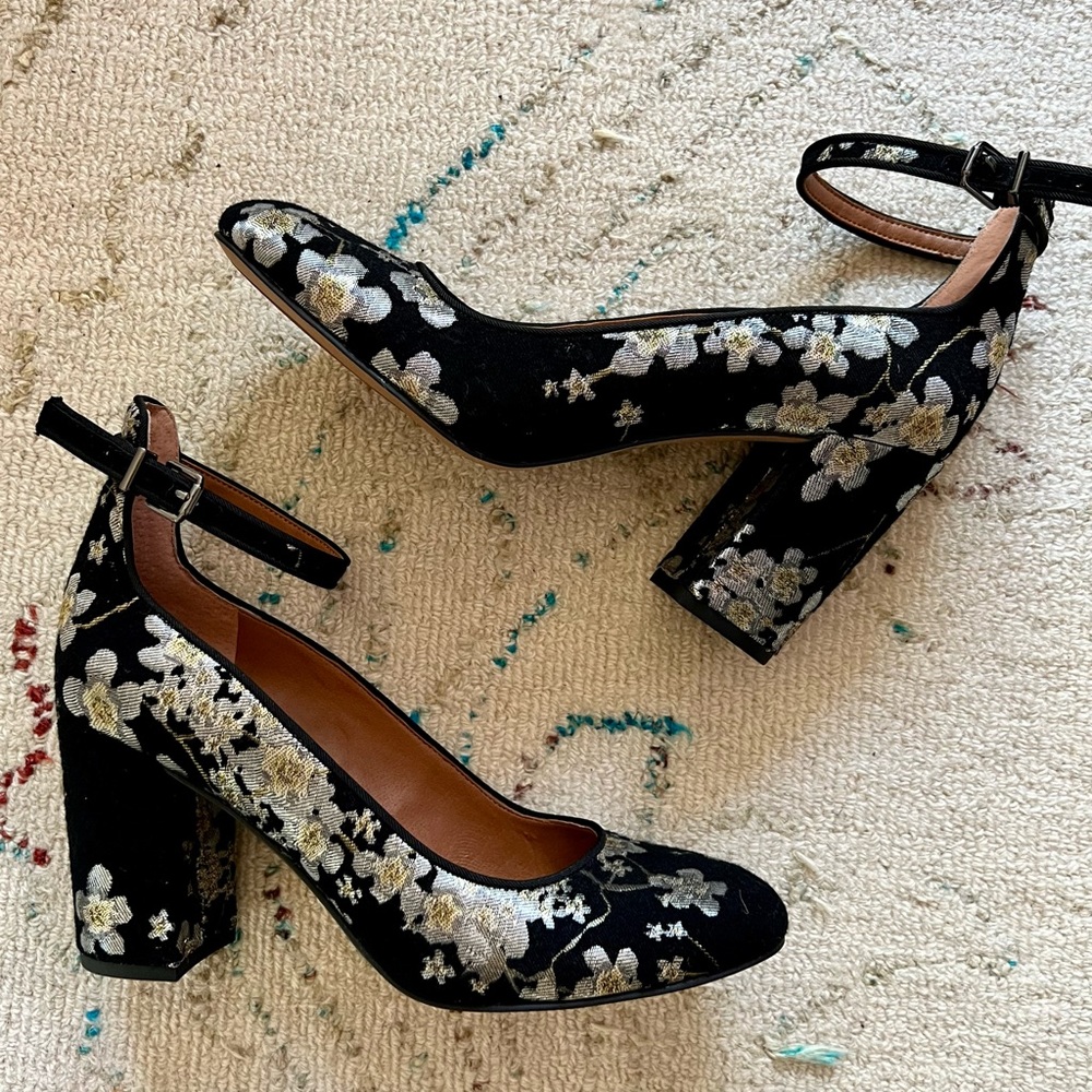 Metallic Mary Jane Pumps with Ankle Strap and Block Heels
